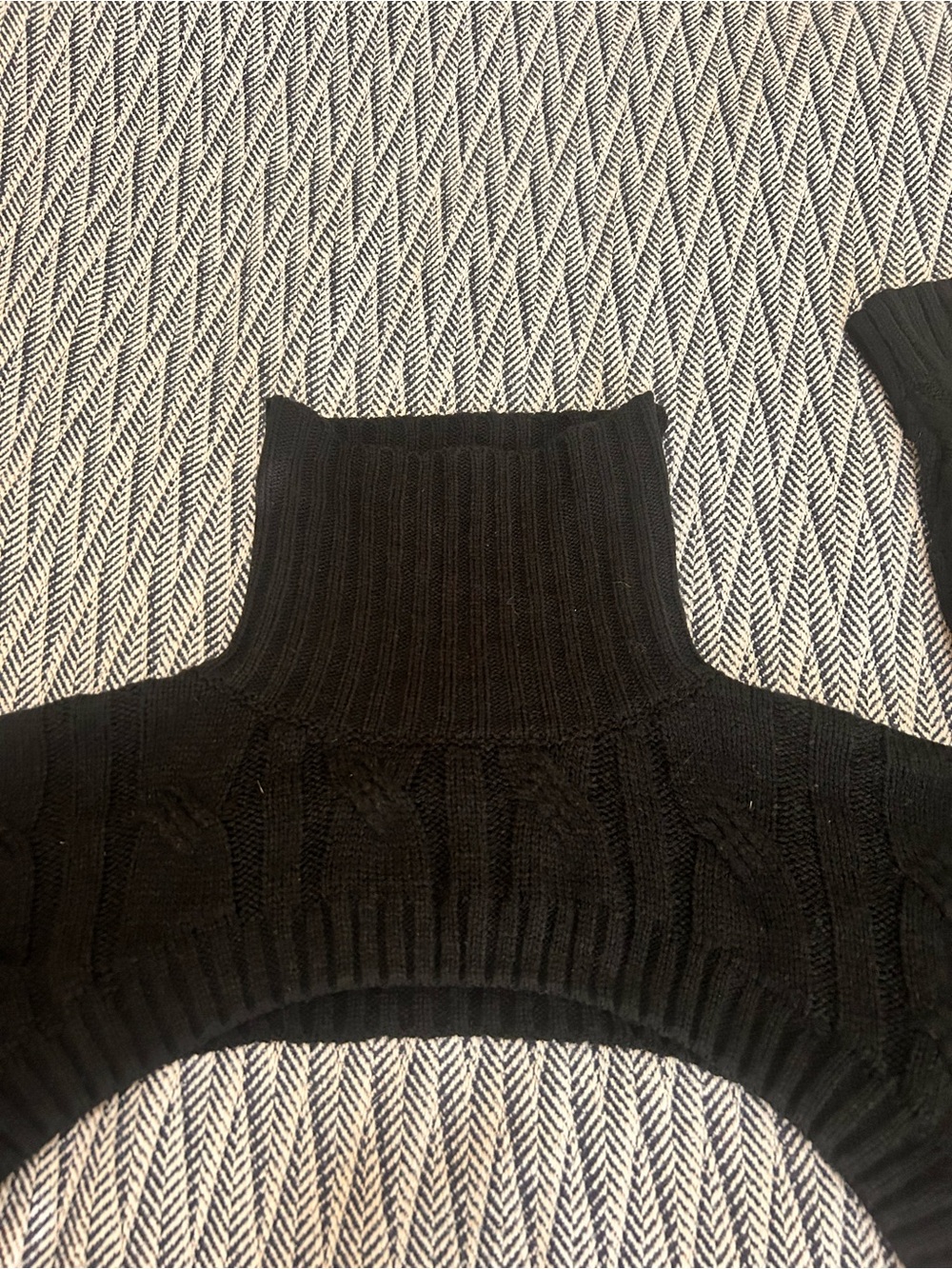 Black y2k Turtleneck ultracropped hip hop style sweater - Picture 3 of 4